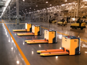 卫莱 堆垛型无人叉车_中国AGV网(www.chinaagv.com) 卫莱 堆垛型无人叉车_中国AGV网(www.chinaagv.com)