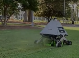 草坪护理机器人