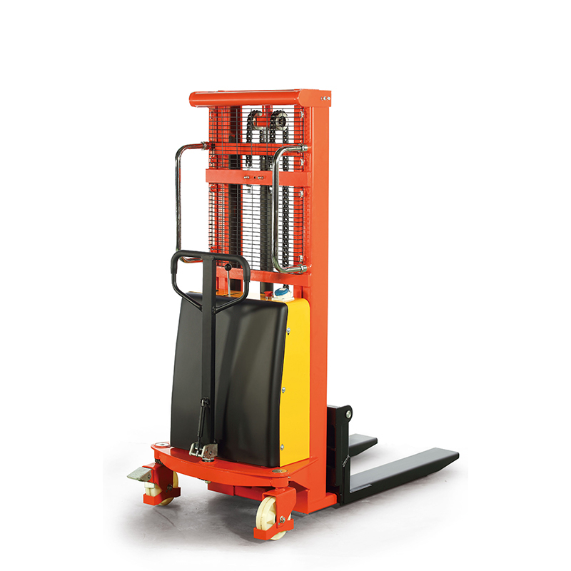 诺力 SPN 1/1.5吨半电动托盘堆垛车