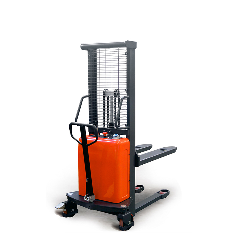 诺力 SPN 1/1.5吨半电动托盘堆垛车