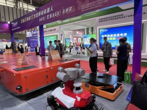 强势推出|欧米麦克携3D SLAM激光导航100T高精度超重载AGV精彩亮相CESC2024！