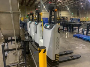 科尔摩根助力欧铠智能AGV机器人出海扬帆远航