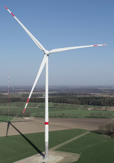 高效运转丨史陶比尔AGV应用于陆上风电机组装配线