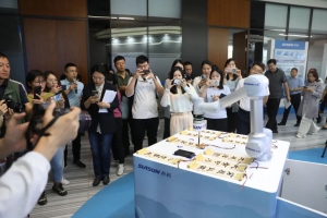 中宣部高质量发展调研行〡深度聚焦新松推进现代化产业体系建设，为新质生产力“蓄势赋能”