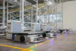 赋能智造新未来：库卡移动机器人众星闪耀