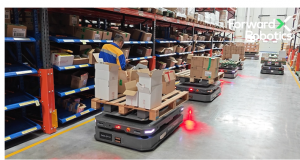 ForwardX与欧莱雅联合推出内置称重系统的移动机器人