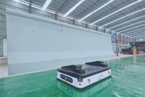 苍容高速3标项目：AGV智能搬运车实现护栏成品“跑得快”