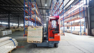 合肥搬易通MiMA全向叉车MQC35，赋能家居建材行业长物料高效转运仓储