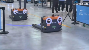 小搬 Mate2.0 家族带着满满的诚意和惊喜，为我们呈上了丰富精彩的自我介绍，期待与您一同开启智能物流新时代！ 小搬 Mate2.0 家族带着满满的诚意和惊喜，为我们呈上了丰富精彩的自我介绍，期待与