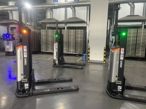 蚂蚁机器人携某知名蚊香企业共建生产仓储一体化智慧工厂！