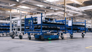 5G激光SLAM导航AGV在老旧车厂复杂环境下的大规模应用