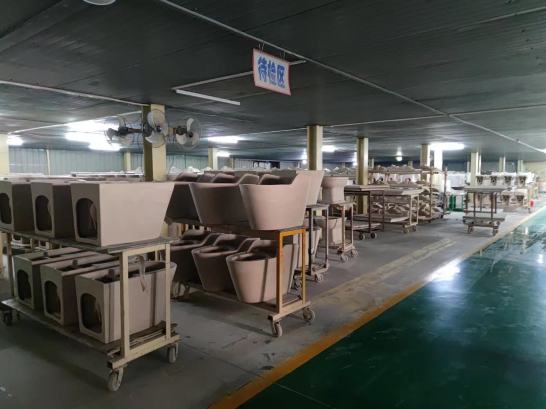 行业应用丨从传统到创新的跨越：AGV引领卫生用瓷生产工艺全新变革