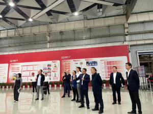 长沙经开区党工委委员、管委会副主任赖坤明一行走访调研三一机器人