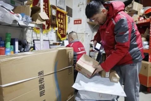 无人配送车力战“史上最长”双十一，缓解物流重压！
