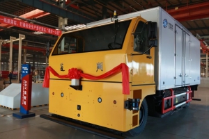 国内首台！蓬翔AGV再添新成员，室外双模重载防爆AGV成功下线