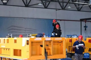 中国经济样本观察·企业样本篇丨“大块头”有“大智慧”——国产重载机器人长成记