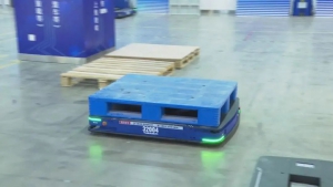 搬运重量突破1.5吨 塔斯克机器人新一代产品上市