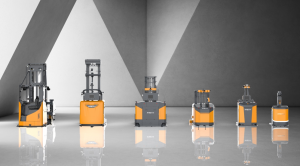 众仓机器人全系AGV叉车崭新升级 助力企业仓储智慧化转型