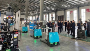 【智造标杆 乘势而上】艾吉威获天门市专项政策赋能，加速打造机器人产业高地