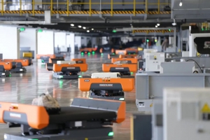 AGV智能小车在T1航站楼“上岗”