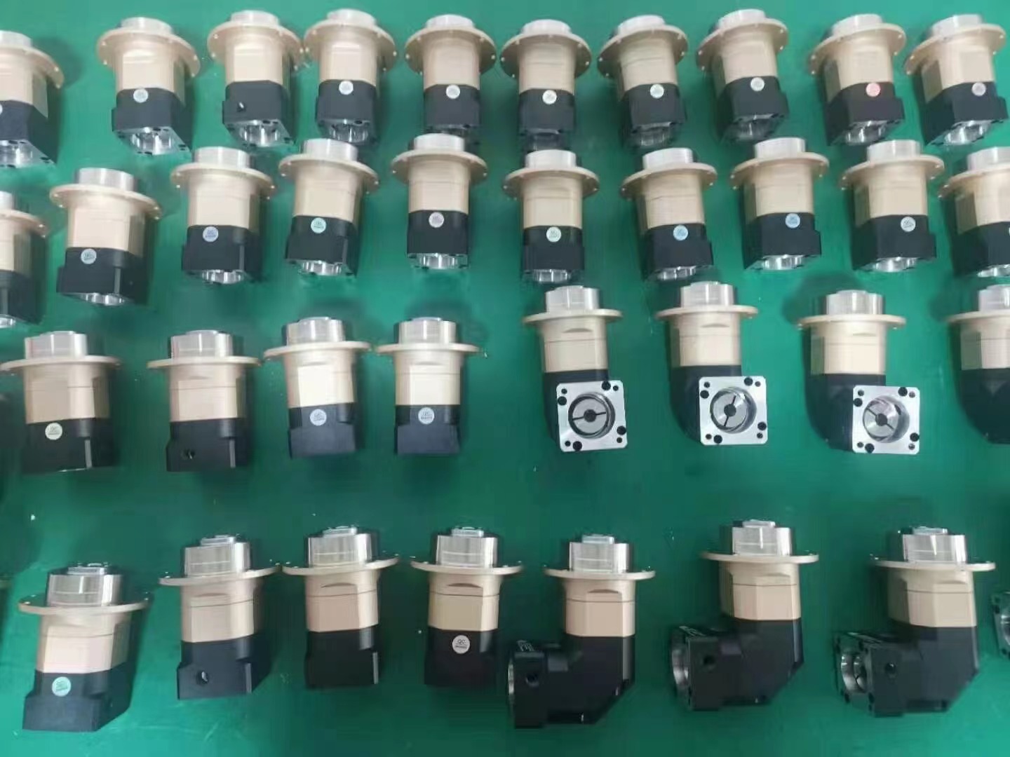 圆法兰盘式减速机AD系列