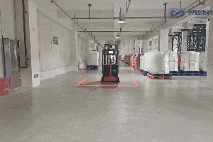 寻迹智行无人叉车锂电行业应用案例