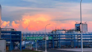 【防爆满级】蚂蚁机器人定制防爆叉车+室外牵引车 全面守护中化集团子公司安全智慧生产！