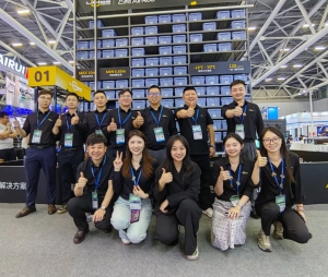 五月收官 | 立镖机器人广州CeMAT ASIA展馆飞箱“高耸入云”，精彩纷呈！