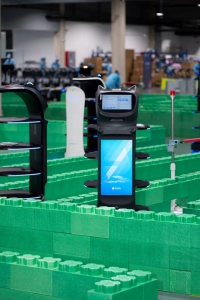 从中国智造到世界信赖：普渡机器人第10万台成功下线！