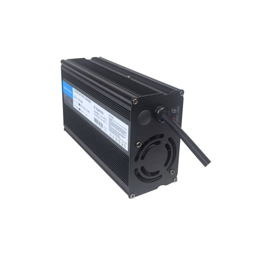 电动旅游观光车充电器