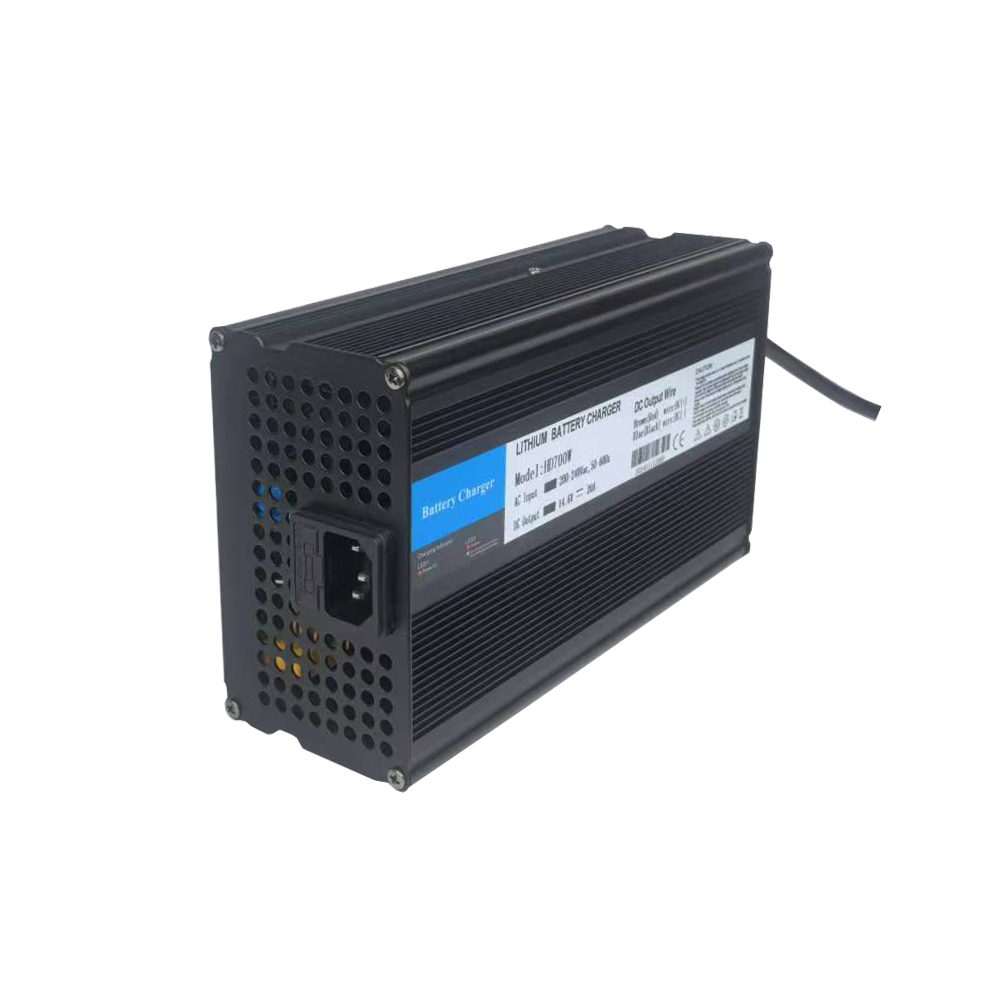 电动旅游观光车充电器