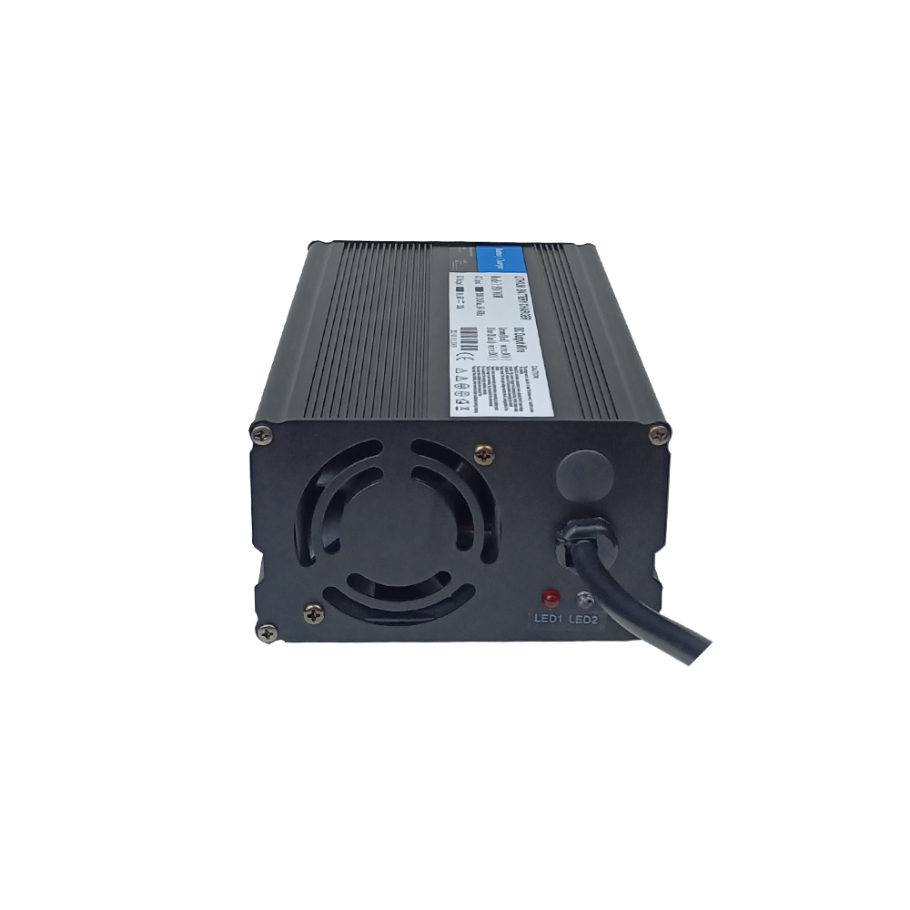 电动旅游观光车充电器