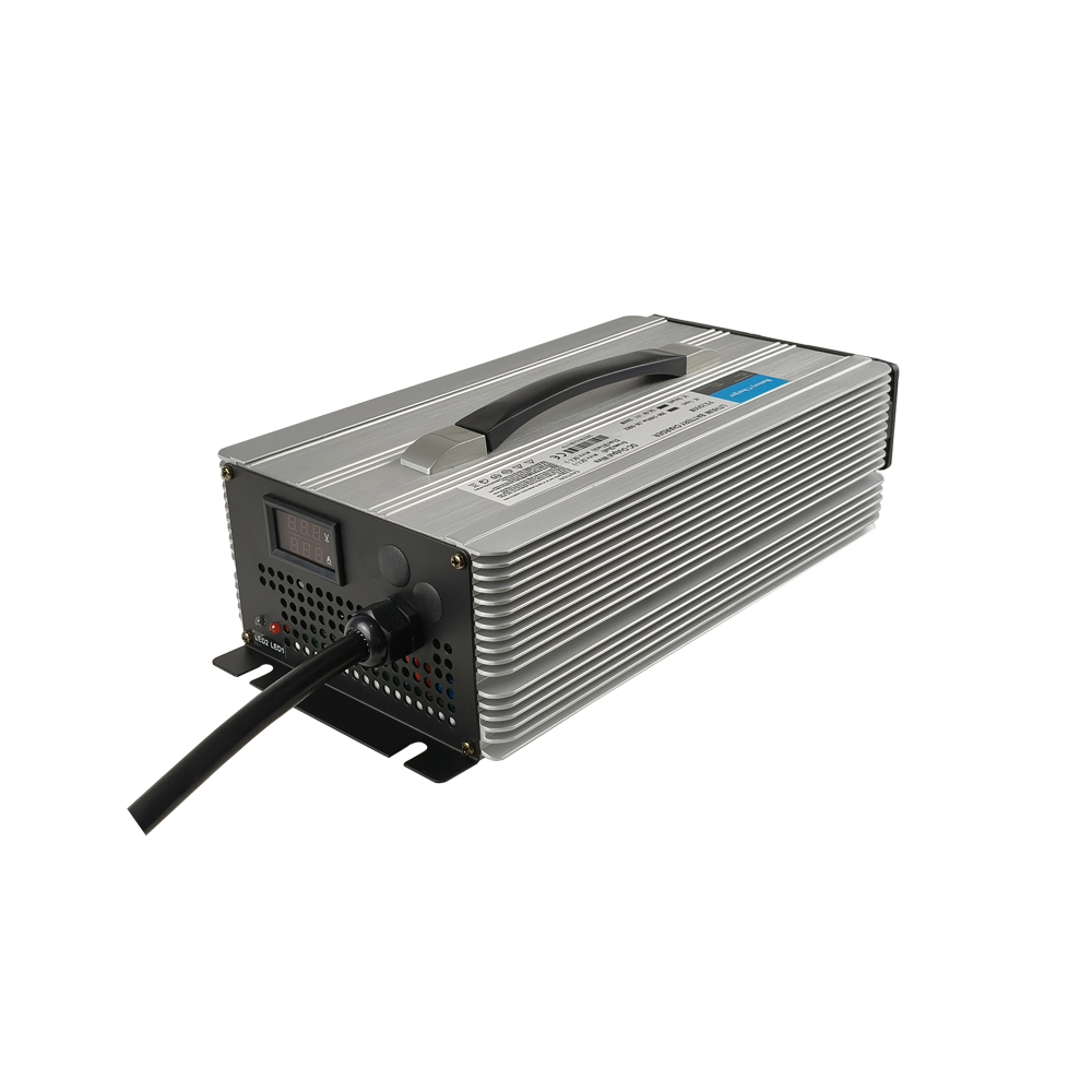 电动巡逻车锂电池充电器