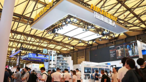 AMTS必看！海康机器人“眼脚手”协同，赋能汽车行业高效智造节拍！