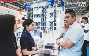 仓储机器人新突破？海柔“闪攀”引爆青岛物流展！