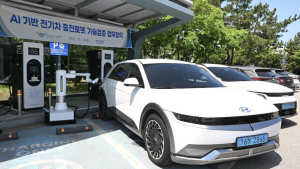 韩国现代集团推AI充电机器人试点仁川机场