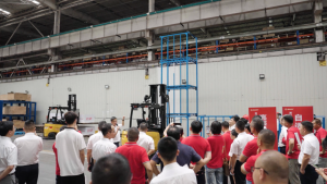 三一叉车省级经销商半年度会议暨2025年全球服务万里行启动仪式圆满举行！