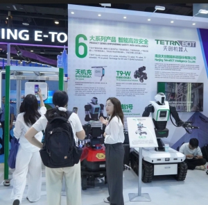 天创机器人亮相中国-东盟博览会 尽显具身智能机器人科技力