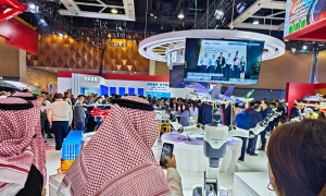 新松机器人亮相辽洽会，以创新科技助力东北振兴与合作共赢