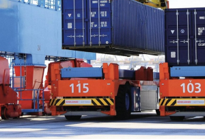 科尼拿下 42 台荷兰鹿特丹和记港口锂电 AGV 订单