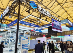 CeMAT ASIA 2025 圆满收官 | 慧仓机器人探索智能物流新可能！