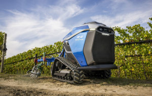 机器人走进葡萄园与果园--荷兰CNH工业旗下纽荷兰发布R4自主作业平台