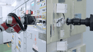 全球首台双臂协作巡操机器人“钧仪”上岗配电间