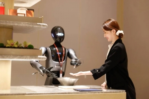 擎朗智能：做智能经济新形态的“岗位化”先行者