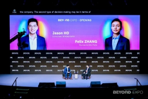普渡机器人创始人张涛出席BEYOND Expo开幕式，共话“数实共生”下的Physical AI路径