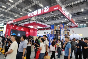 展会变秀场！2026LET 广州物流展，中力机器人又玩出新花样！