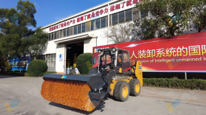 【智造龙合】一台龙合斜角清扫器，如何顶替一支“清扫队”？